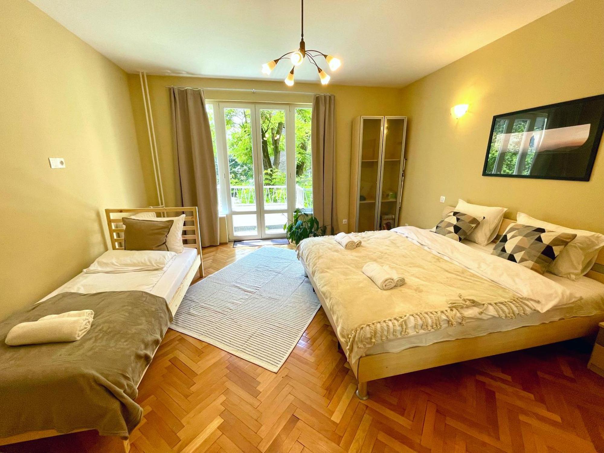 Bohemian Bright & Calm 2Br - Top Center - Private Balcony Sofia Eksteriør billede